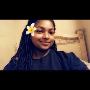 Meet your Posher, Vanessa